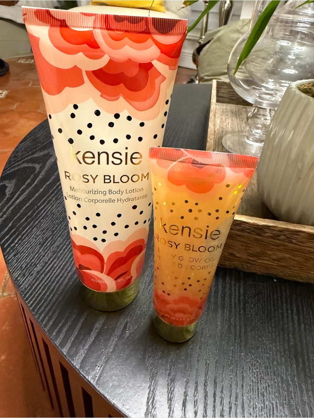 Kensie Rosy Bloom Moisturizing Body Lotion & Body Glow Oil Pink/Coral